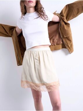 NWT! TopShop Ivory, Lace-Hem Slip Skirt - Size 10